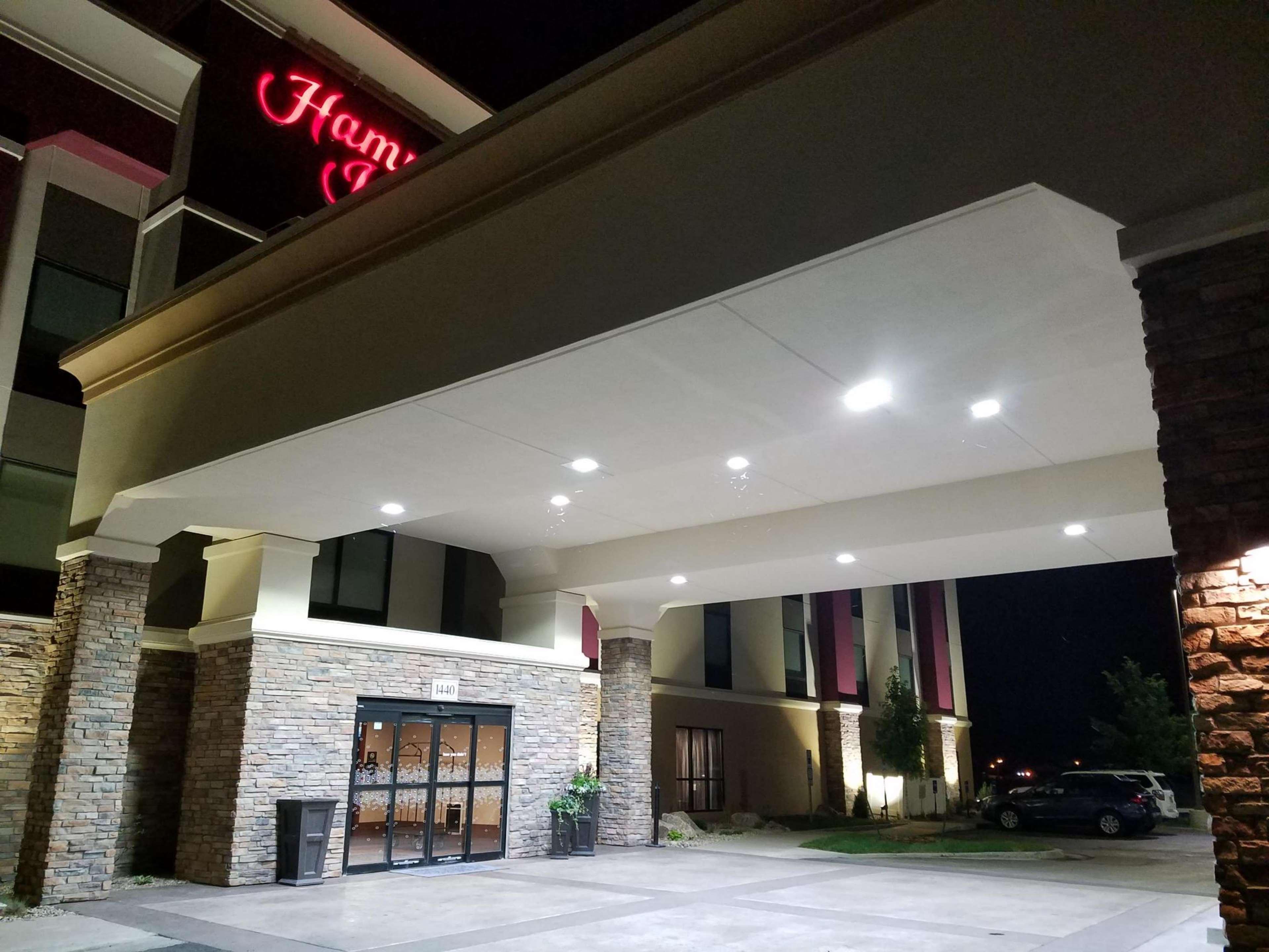 Hampton Inn Bismarck Dış mekan fotoğraf