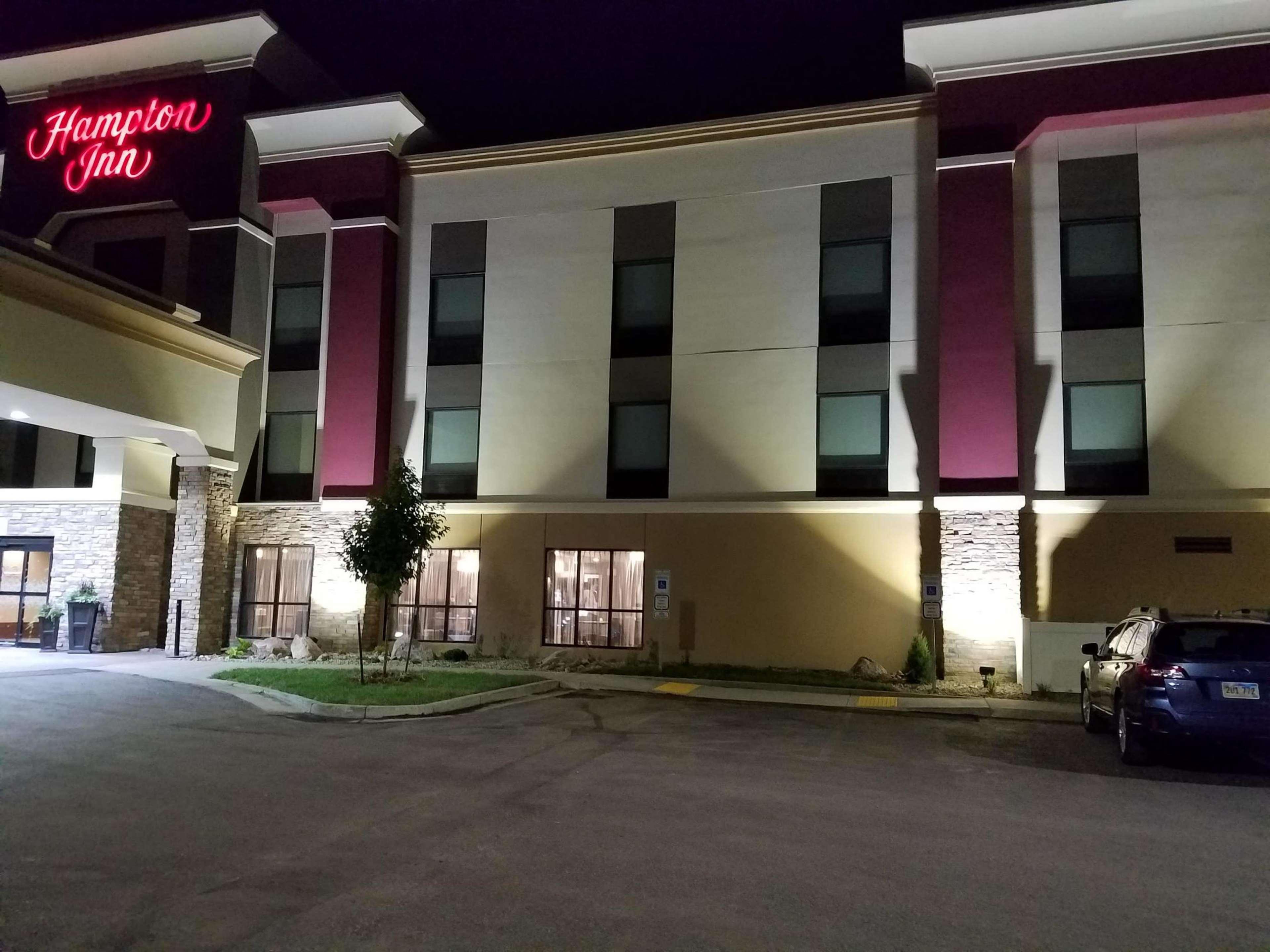 Hampton Inn Bismarck Dış mekan fotoğraf