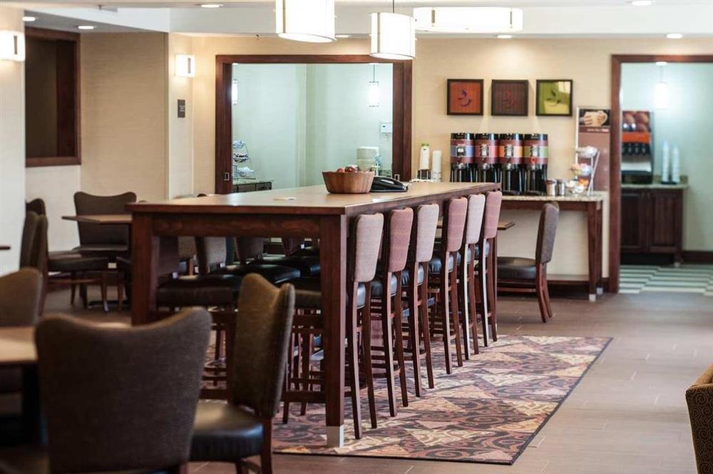 Hampton Inn Bismarck İç mekan fotoğraf