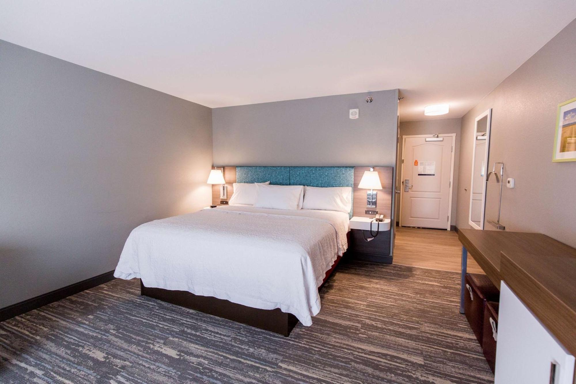 Hampton Inn Bismarck Dış mekan fotoğraf